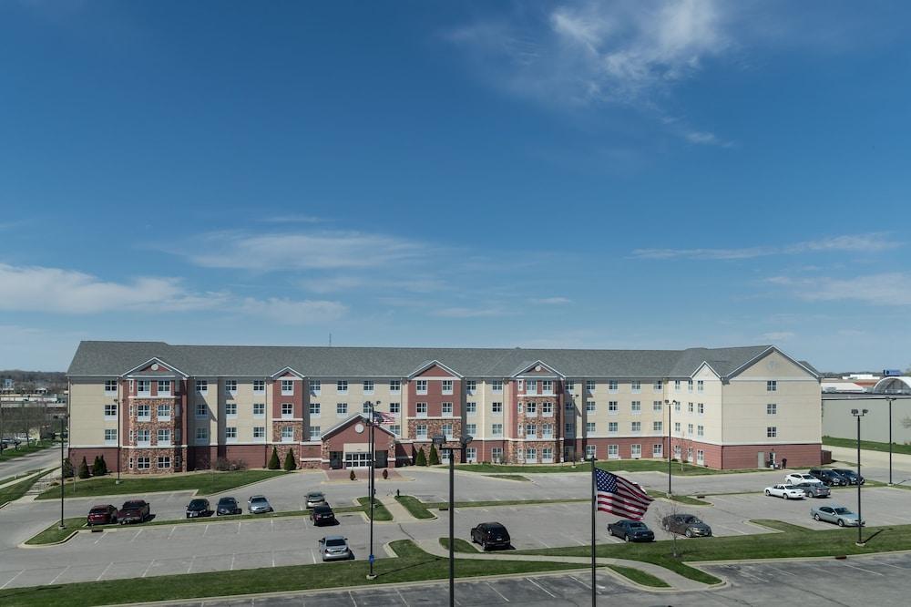 Homewood Suites By Hilton Cedar Rapids-North Exteriör bild