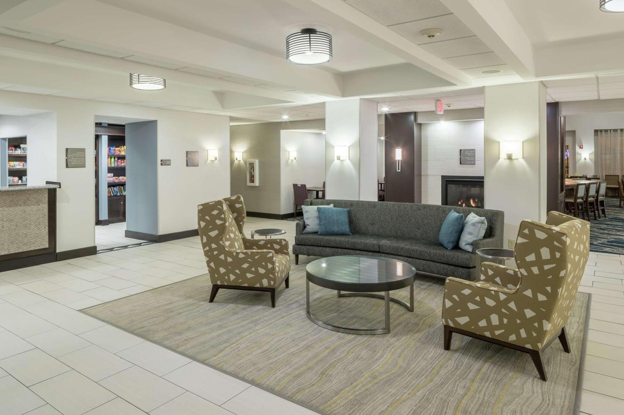 Homewood Suites By Hilton Cedar Rapids-North Exteriör bild