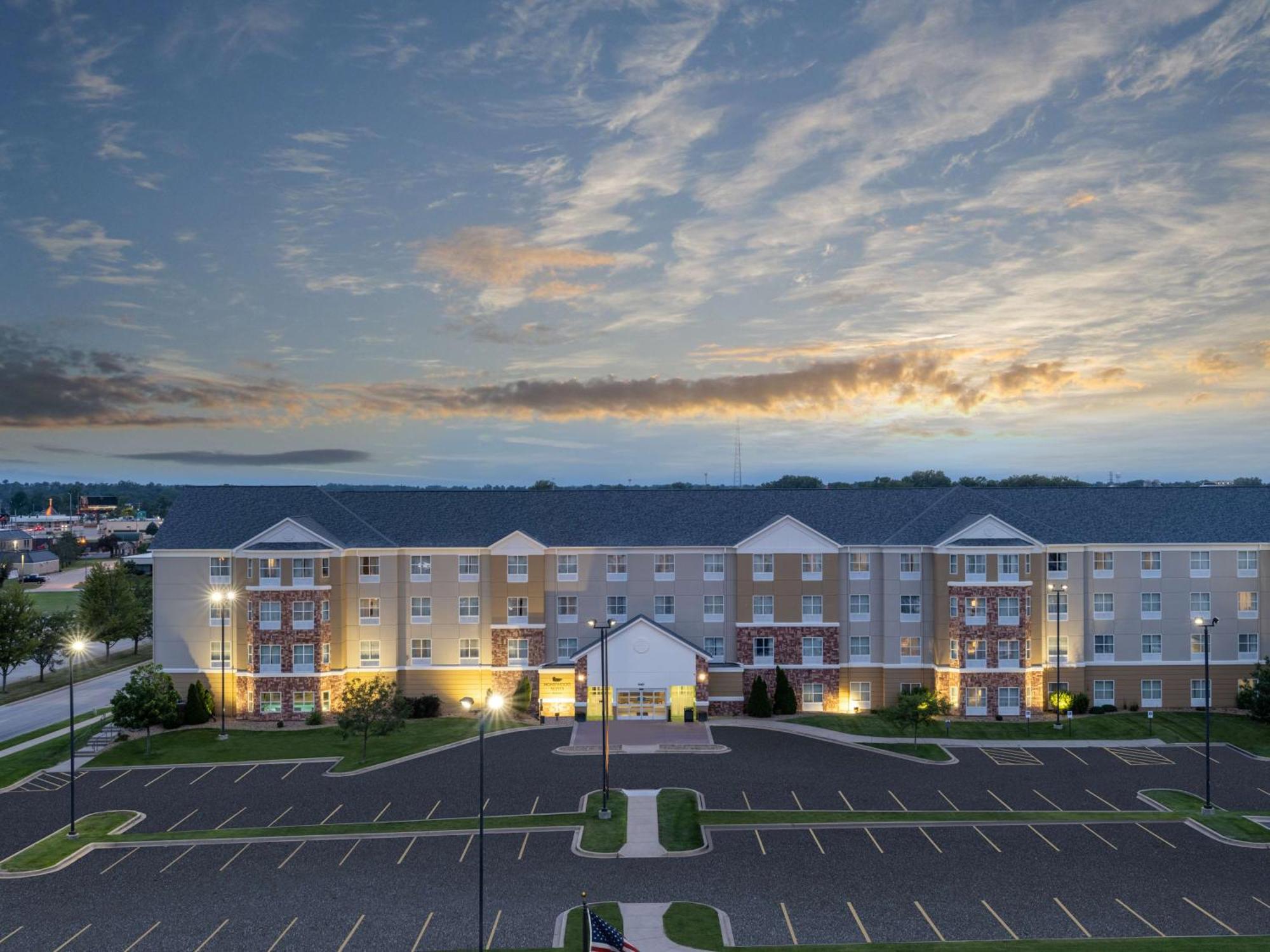 Homewood Suites By Hilton Cedar Rapids-North Exteriör bild