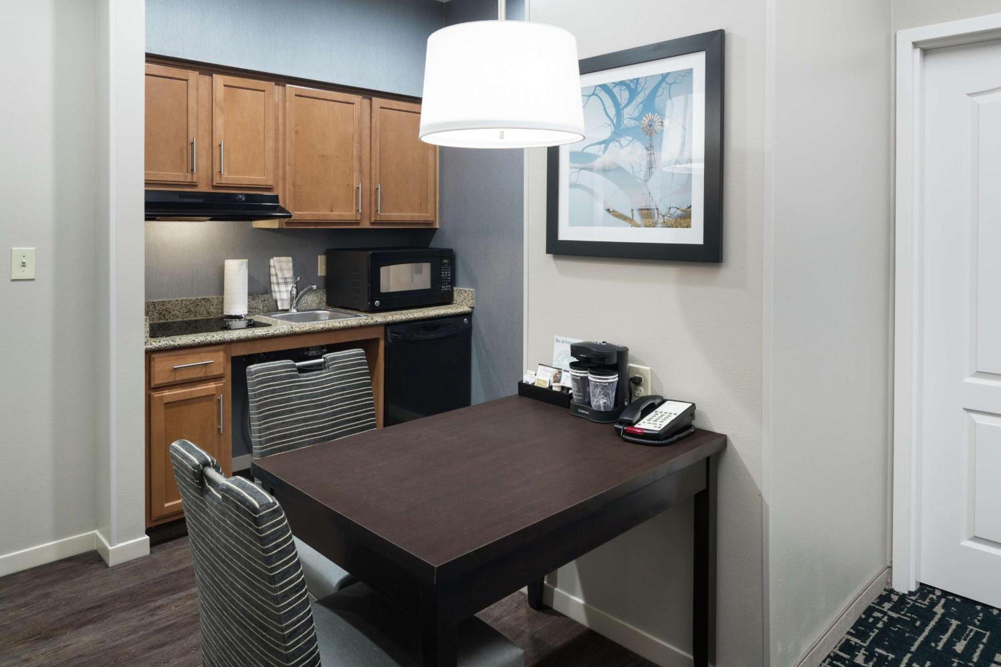 Homewood Suites By Hilton Cedar Rapids-North Exteriör bild