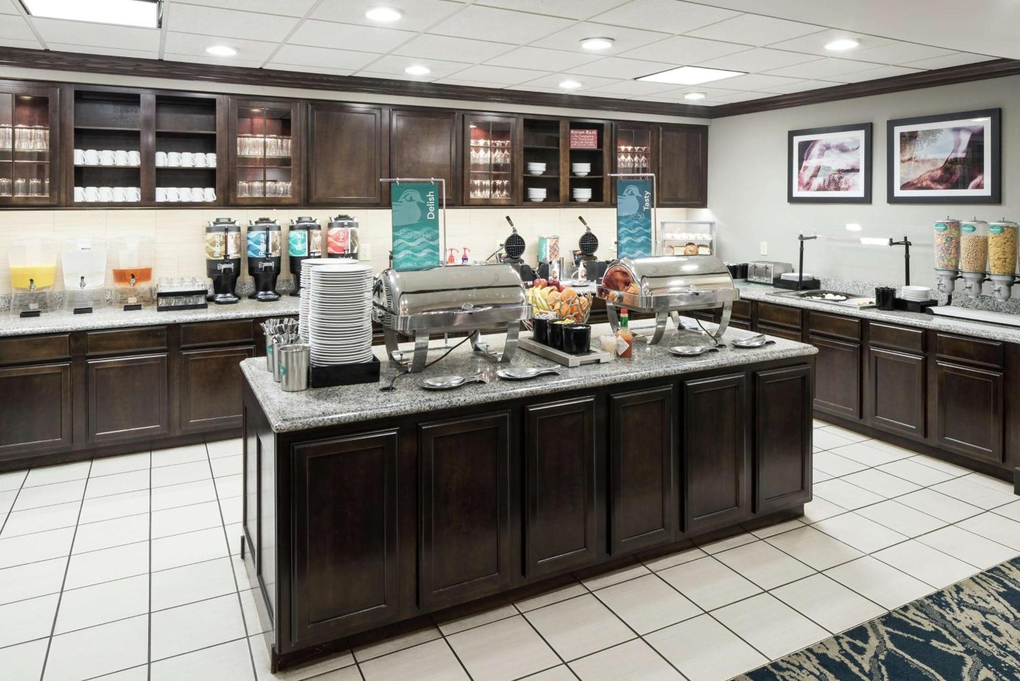 Homewood Suites By Hilton Cedar Rapids-North Exteriör bild